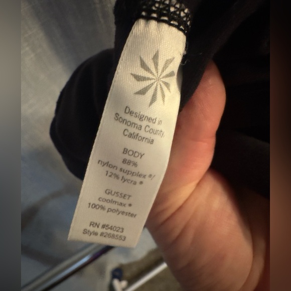 Athleta Flared Power Ananda Capri Pants | Size L - Picture 7 of 8